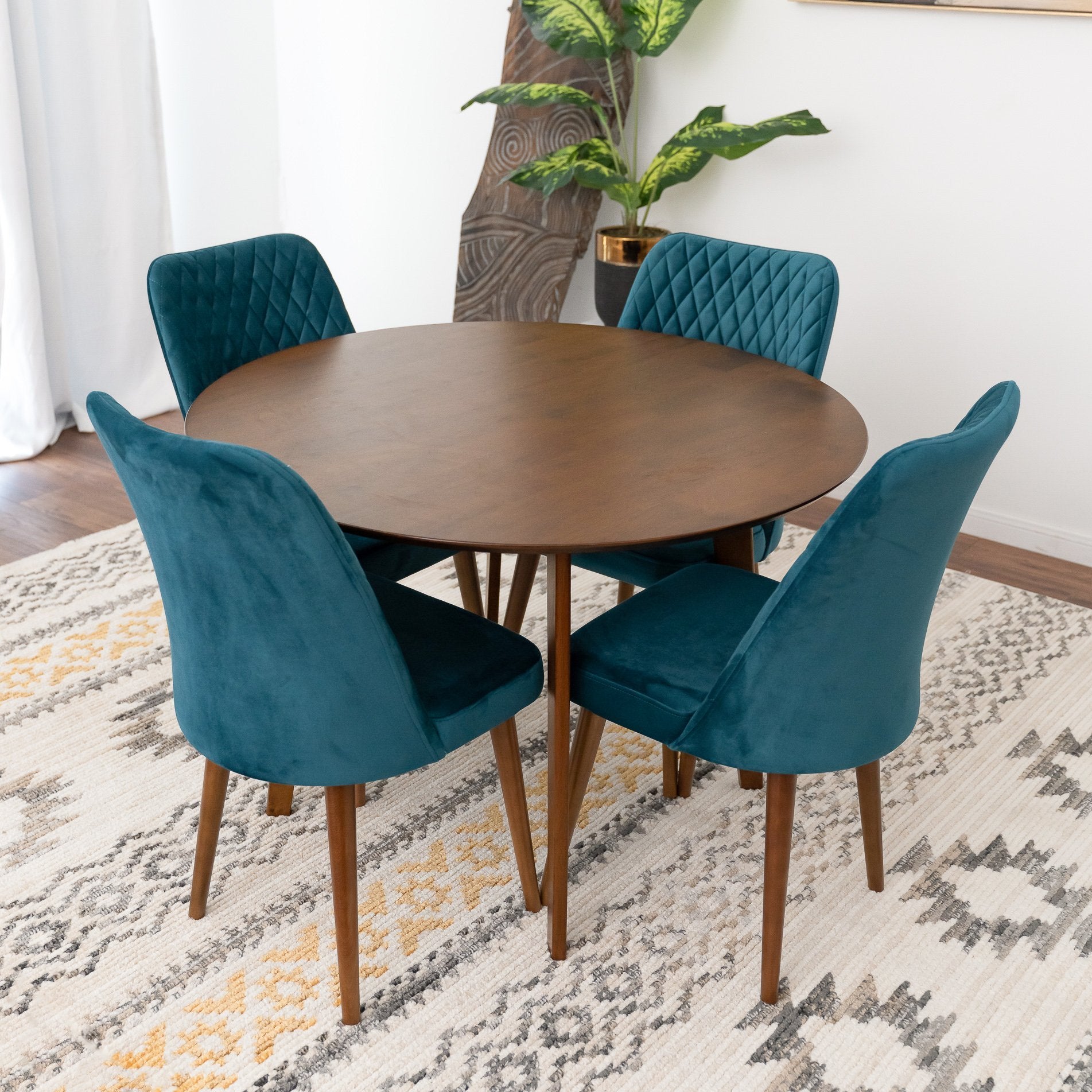 Aliana Walnut Table Dining Set with 4 Evette Teal Chairs