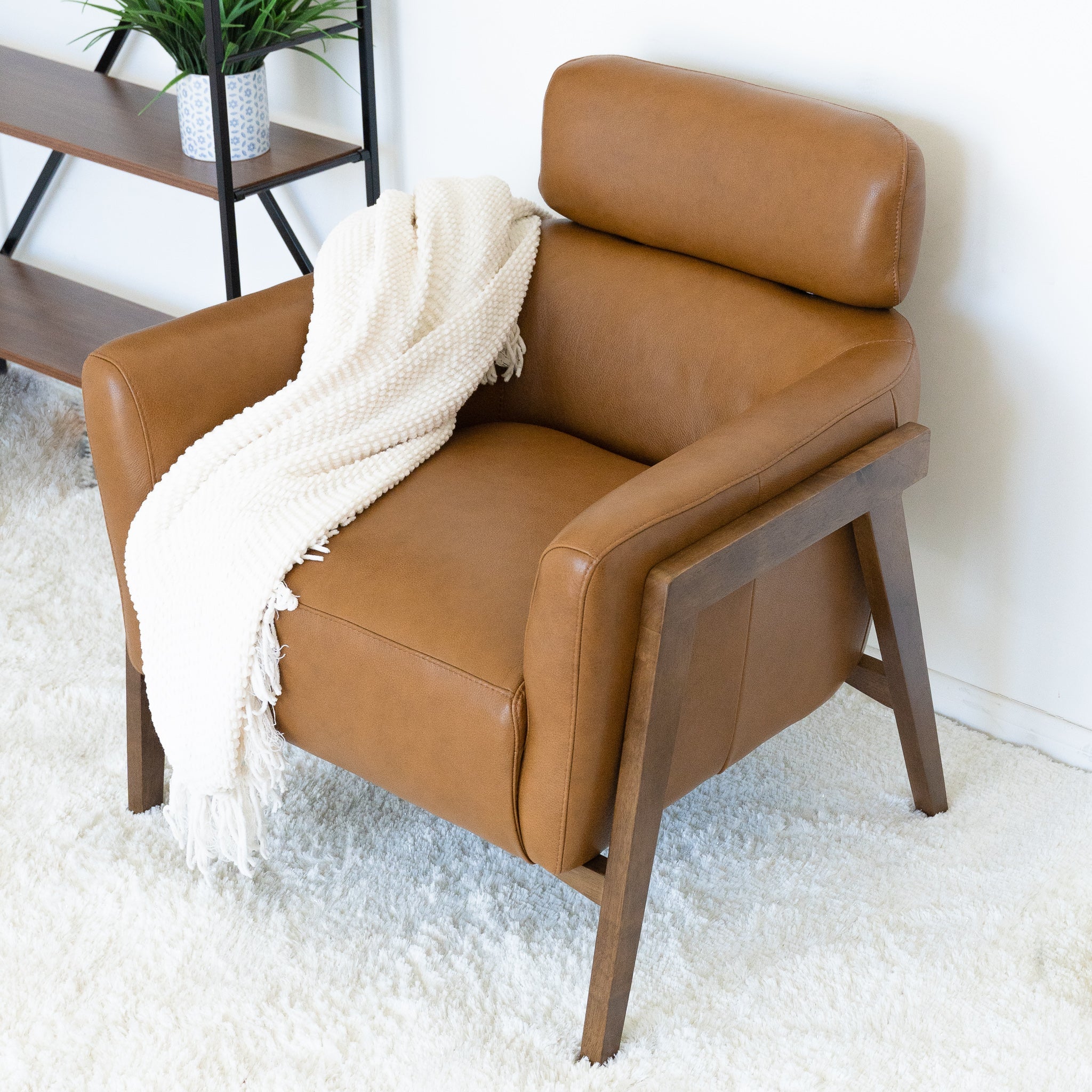 Ivy Missouri Leather Lounge Chair