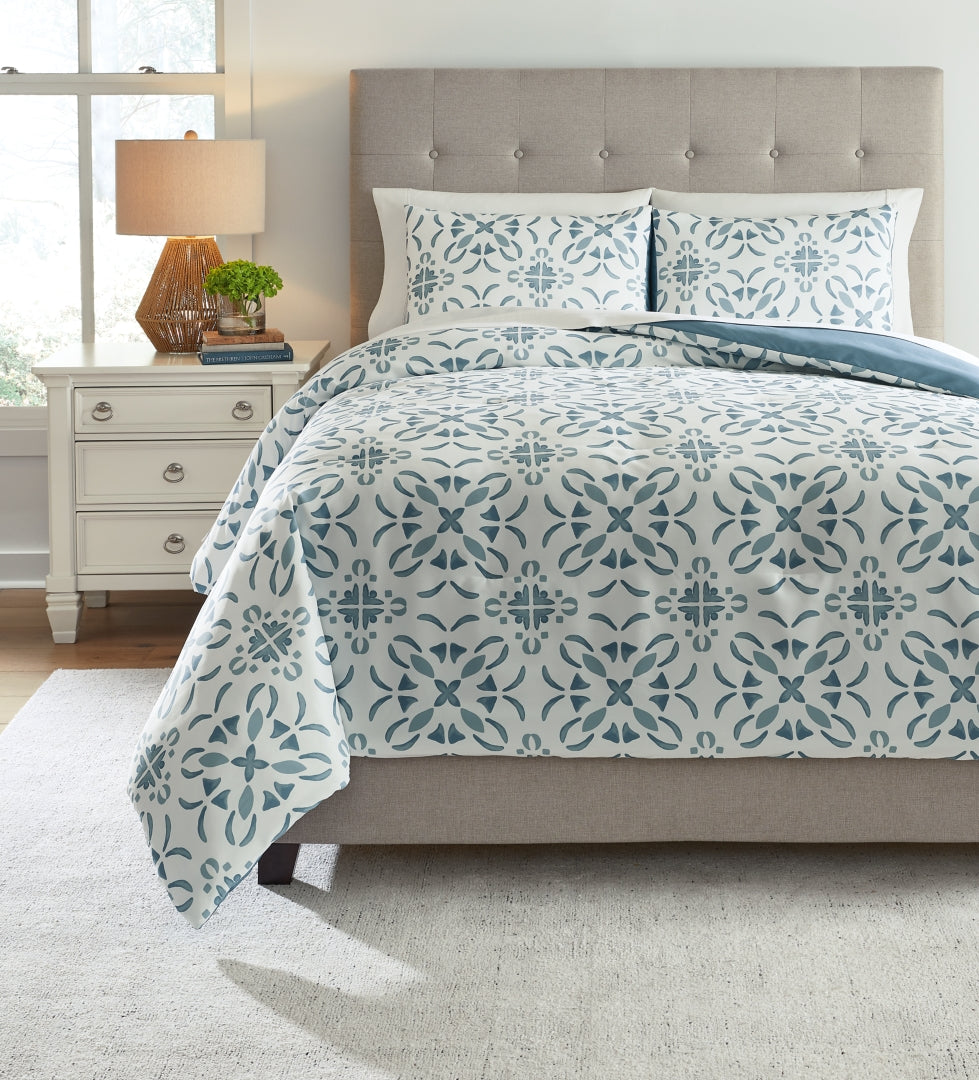 Adason Queen Comforter Set