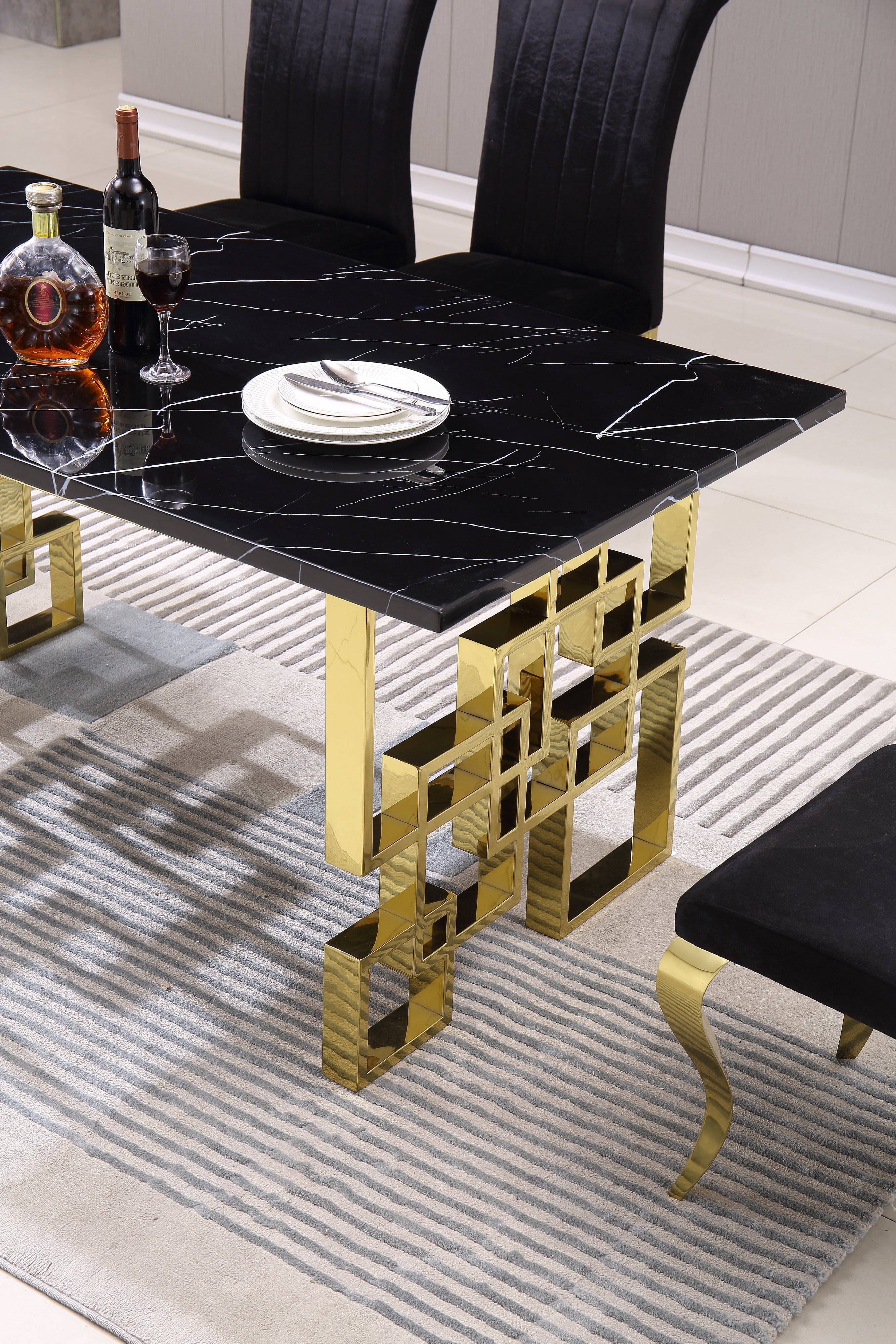 Ritaann Dining Table Silver