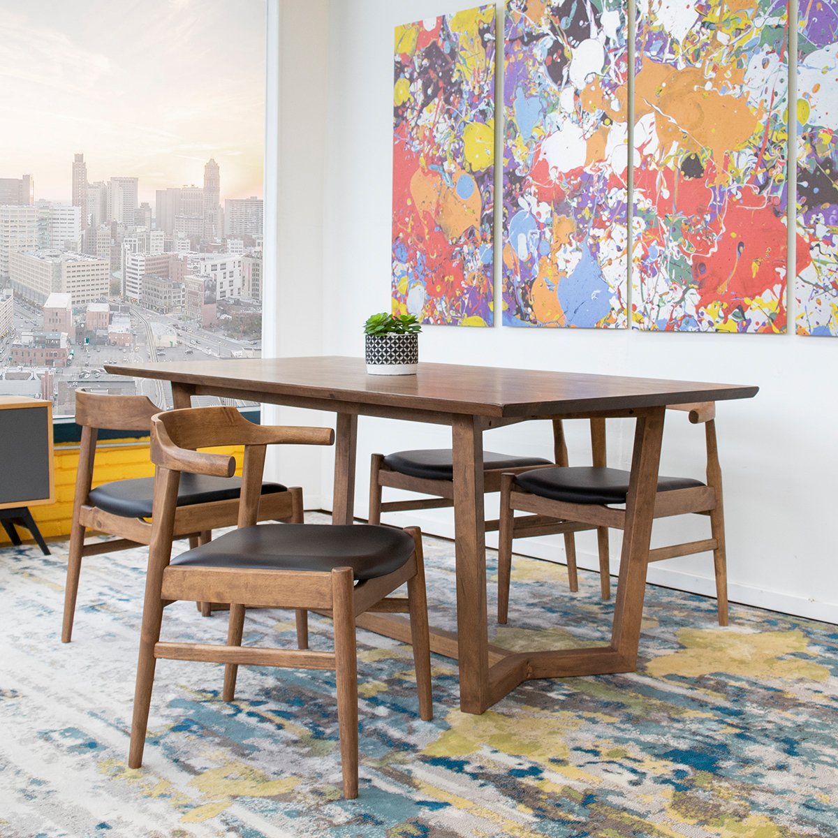 Rolda Dining set with 4 Zola Dining Chairs Leather