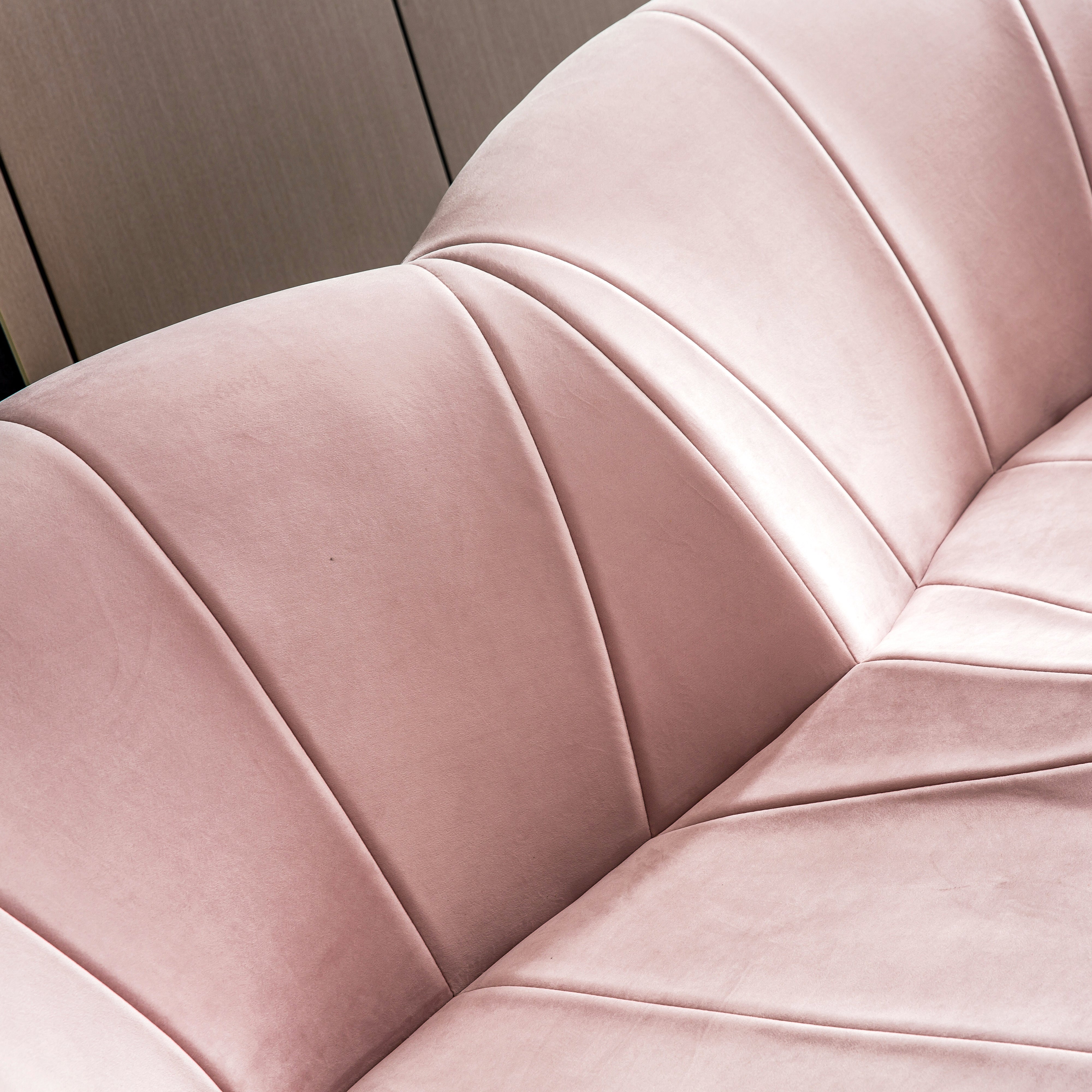 Montje Velvet Sofa Pink