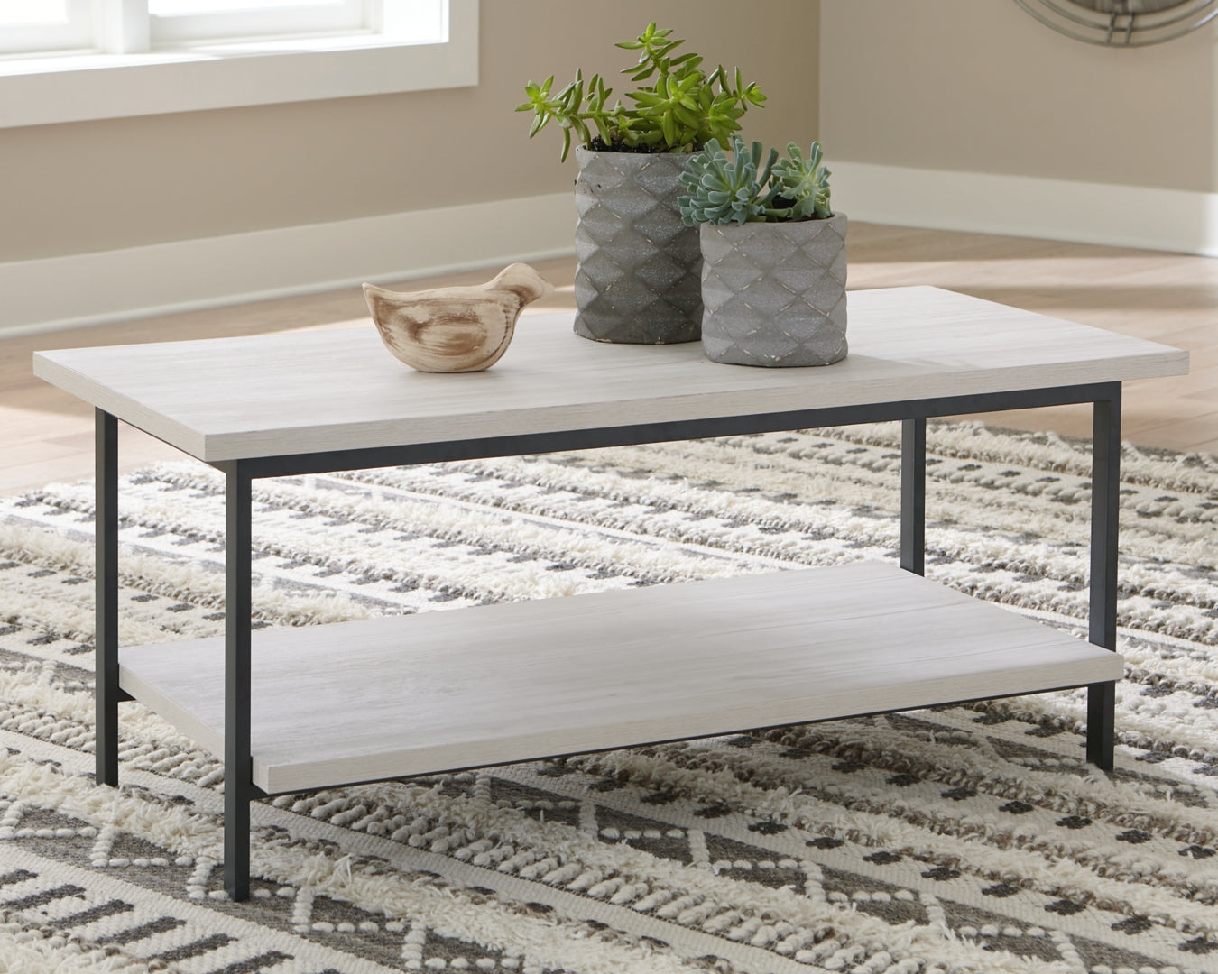 Bayflynn Coffee Table