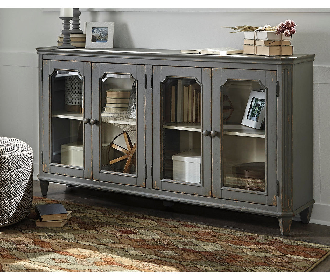 Mirimyn Accent Cabinet