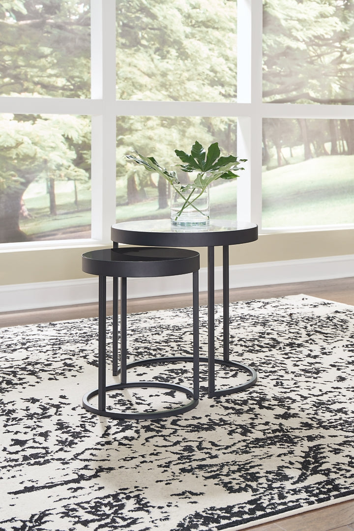 Windron Nesting End Table (Set of 2)