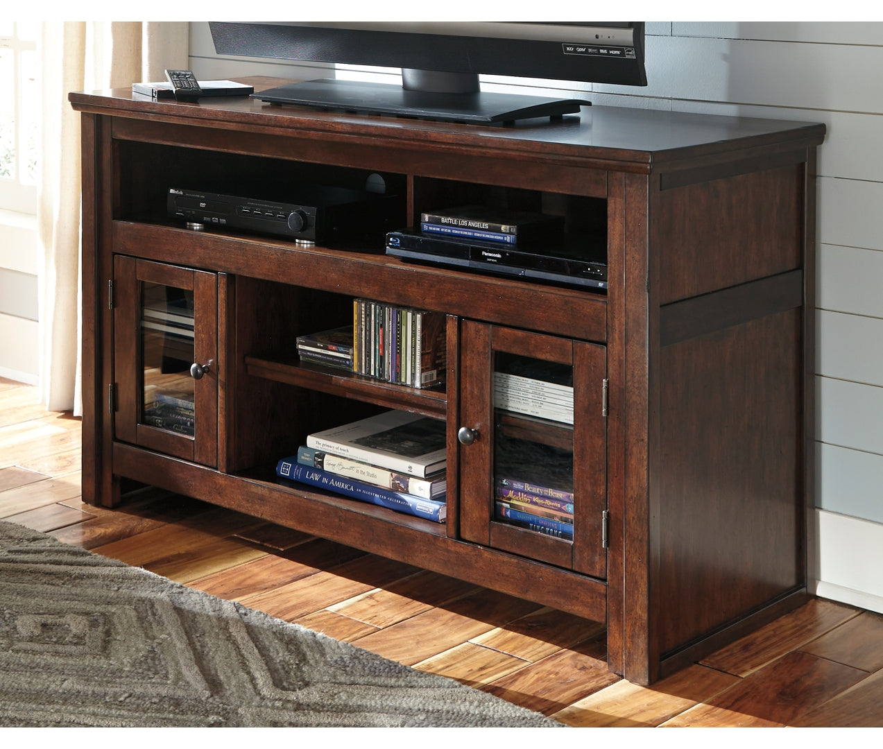 Harpan 50" TV Stand