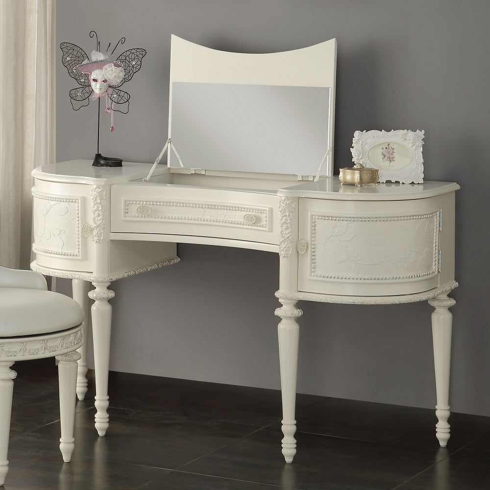 Hillock Vanity Desk & Mirror