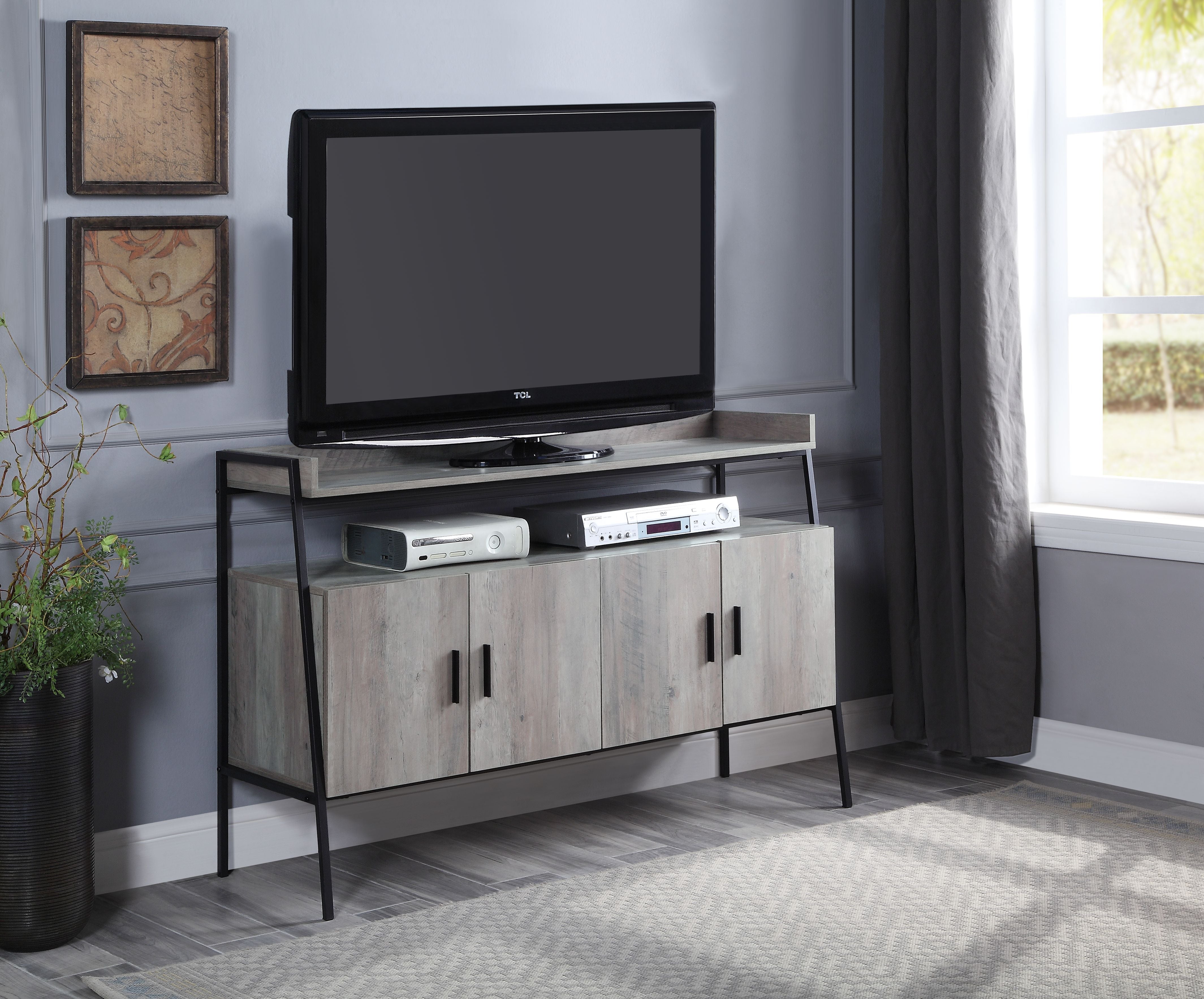 Lojeen Tv Stand