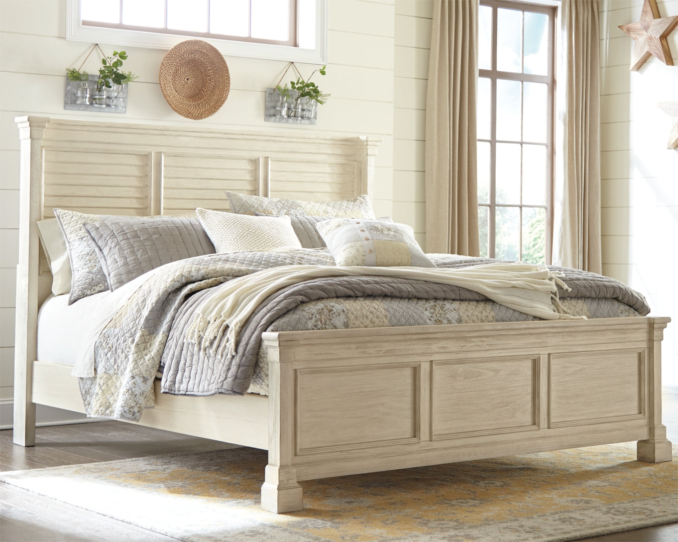 Bolanburg Textured Antique White Finish Panel Bed