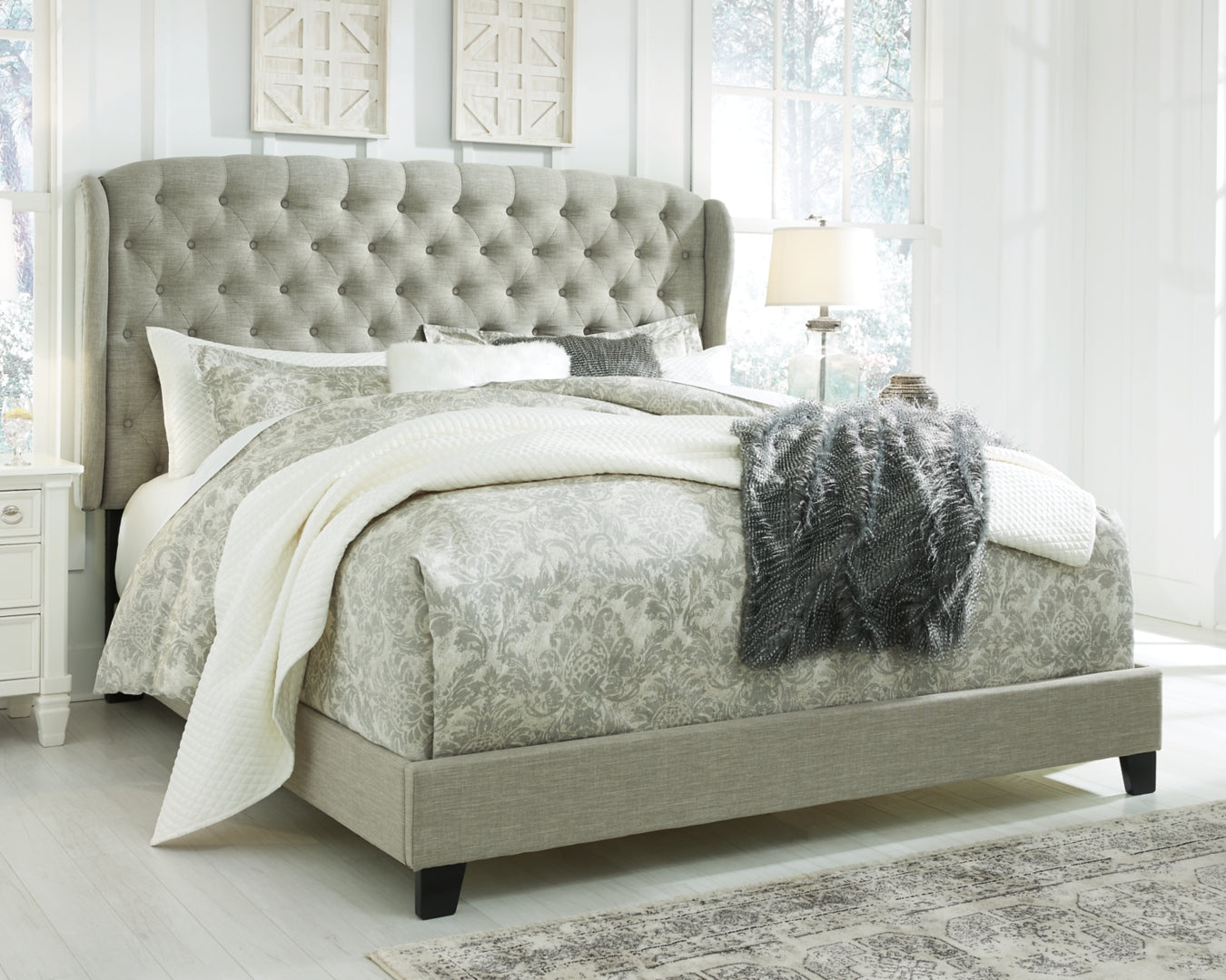 Jerary Traditional Upholstered Bed