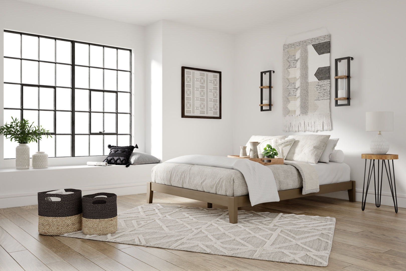 Tannally Queen Streamlined Design Bed