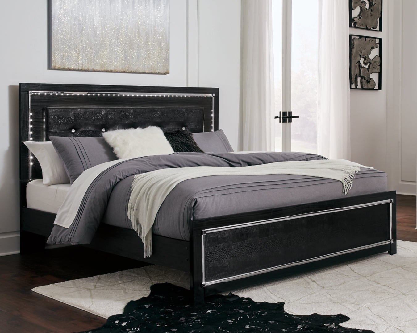 Kaydell Luxurious Look Hollywood-Chic Style Bed