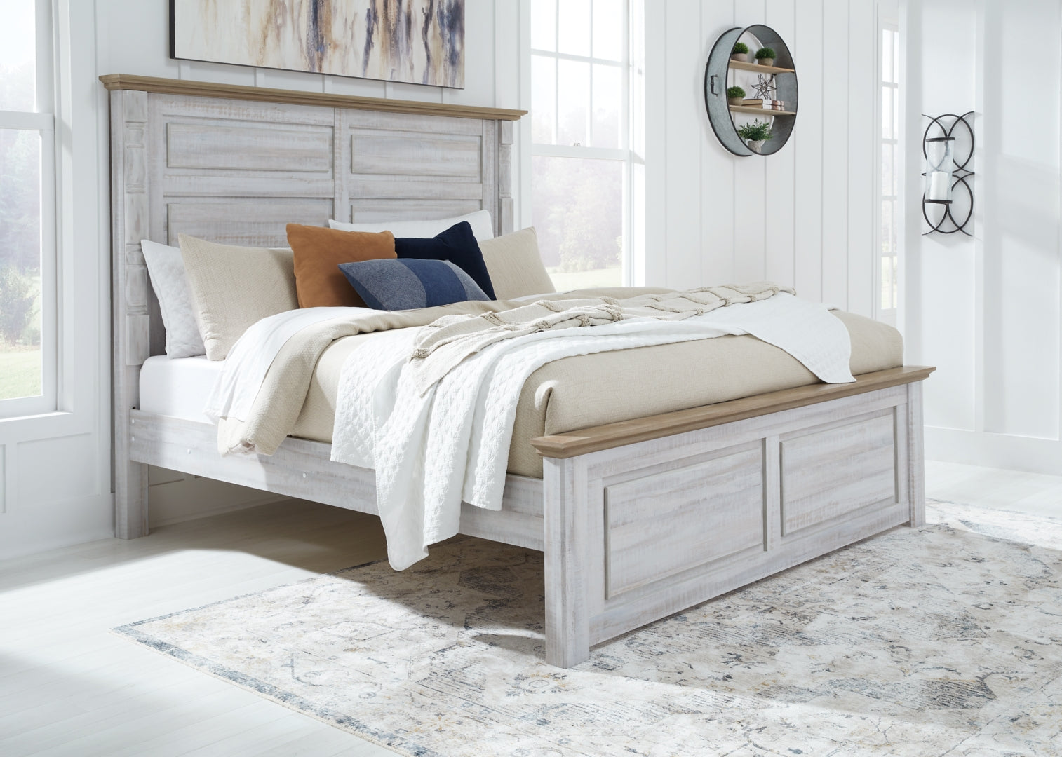 Haven Bay Two-Tone Style Panel Bed