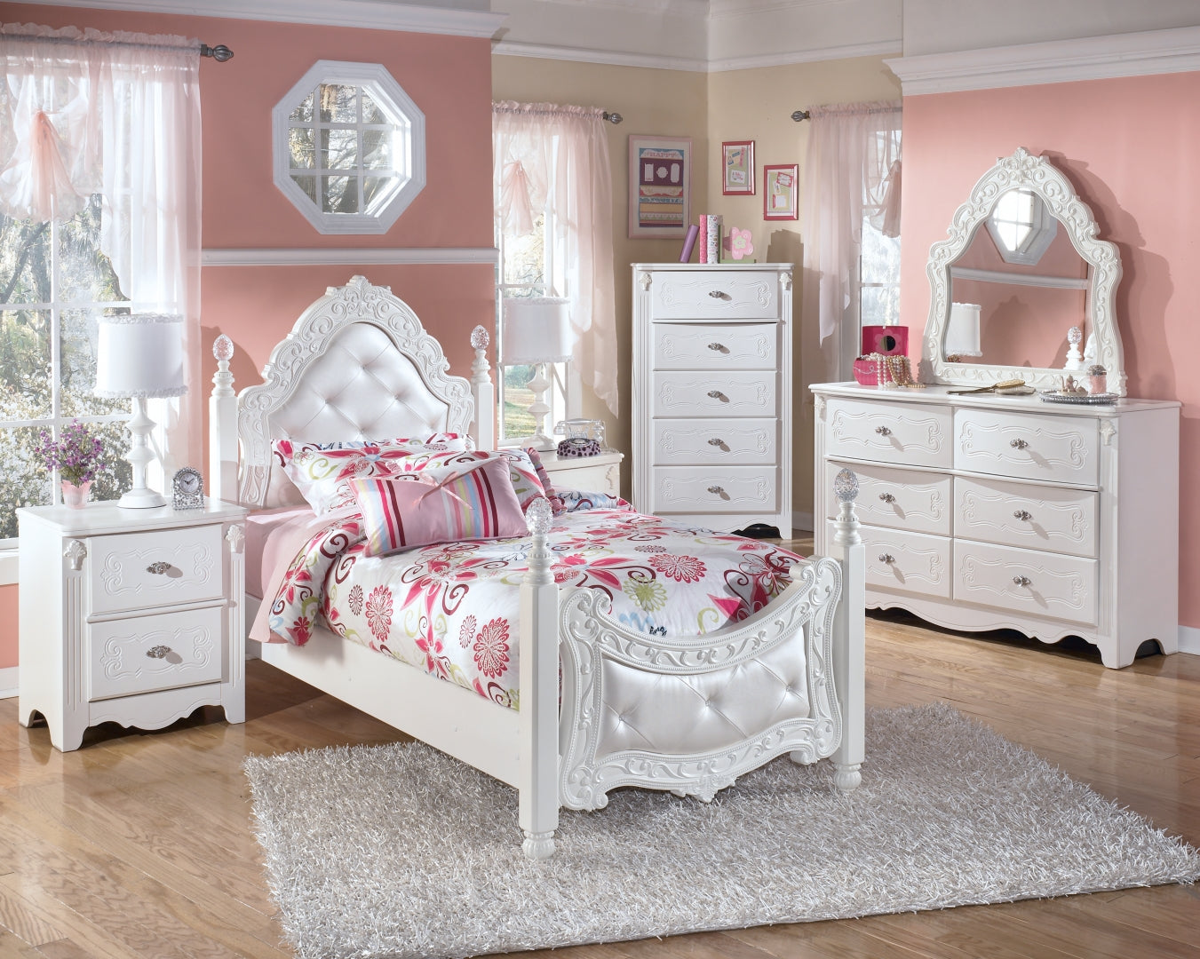 Exquisite French Provincial Style Inspired Poster Bed