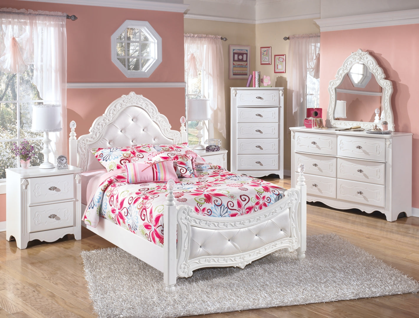 Exquisite French Provincial Style Inspired Poster Bed