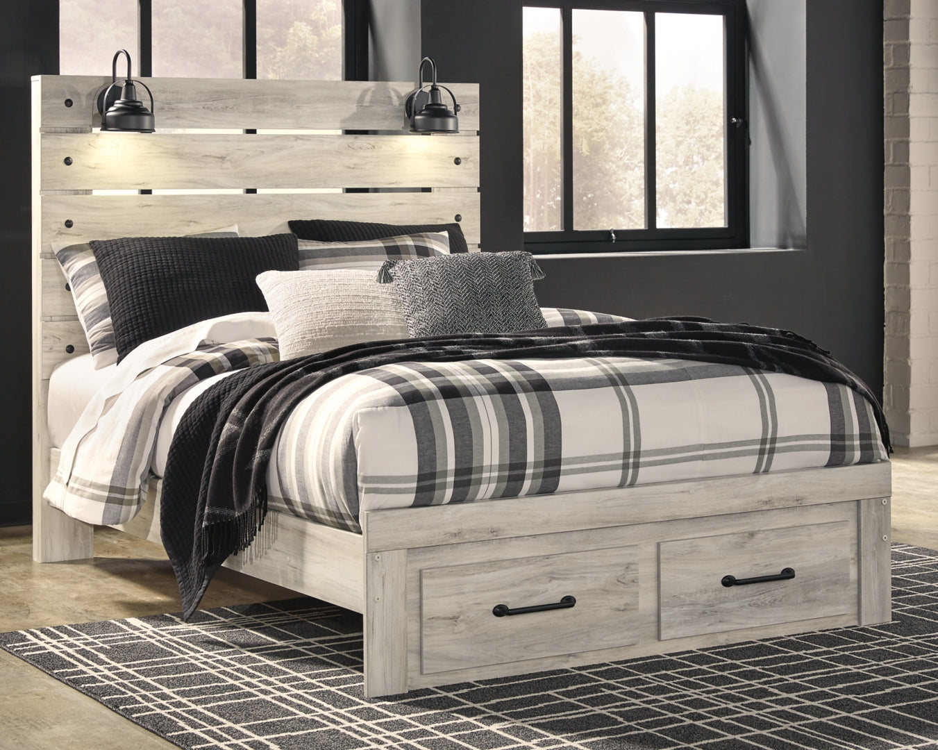 Cambeck King, Queen Panel Bed With Drawers, Color Whitewash 4 Front Drawers Queen