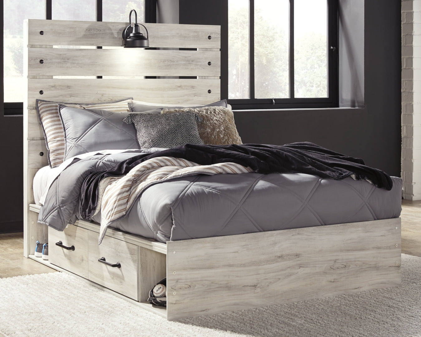 Cambeck King, Queen Panel Bed With Drawers, Color Whitewash