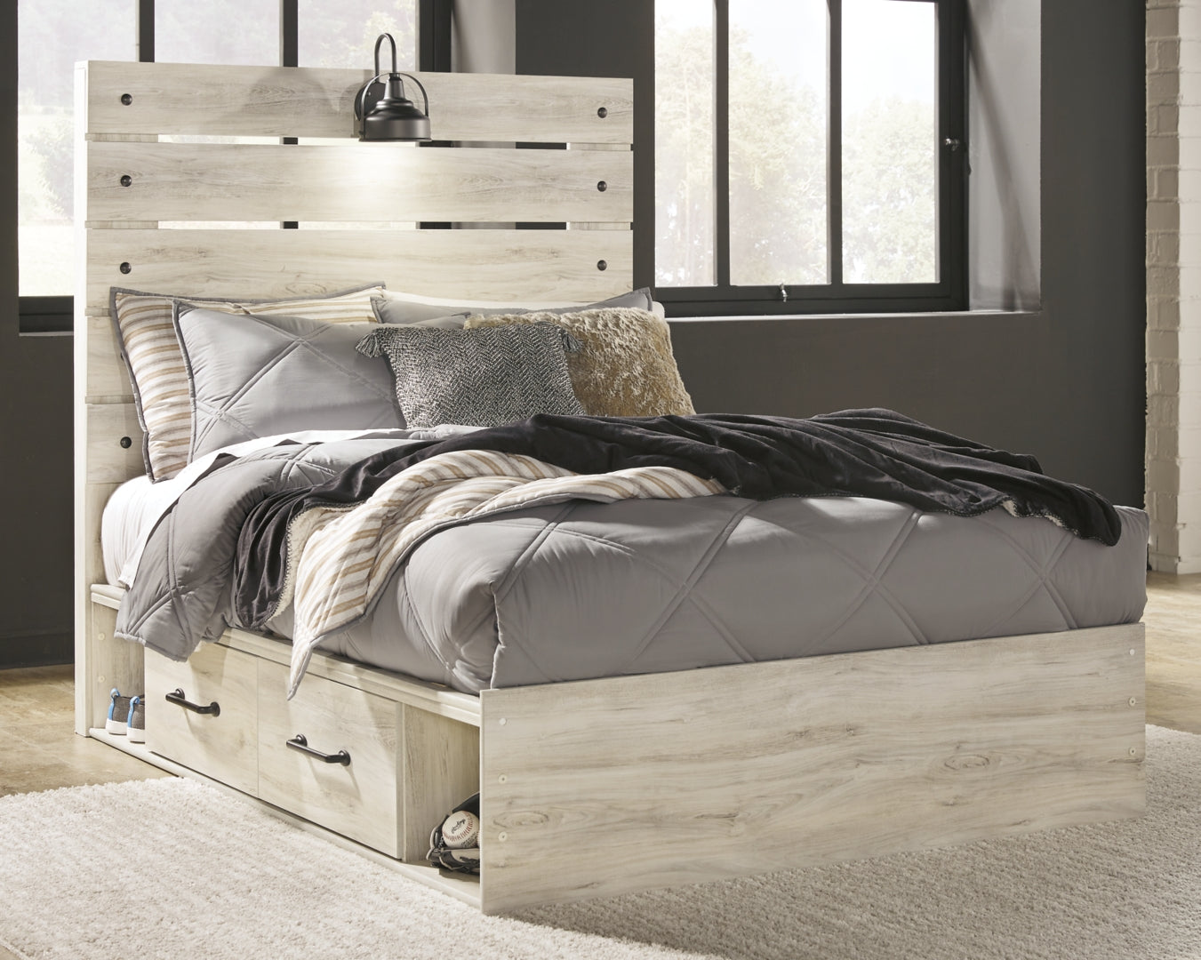 Cambeck King, Queen Panel Bed With Drawers, Color Whitewash