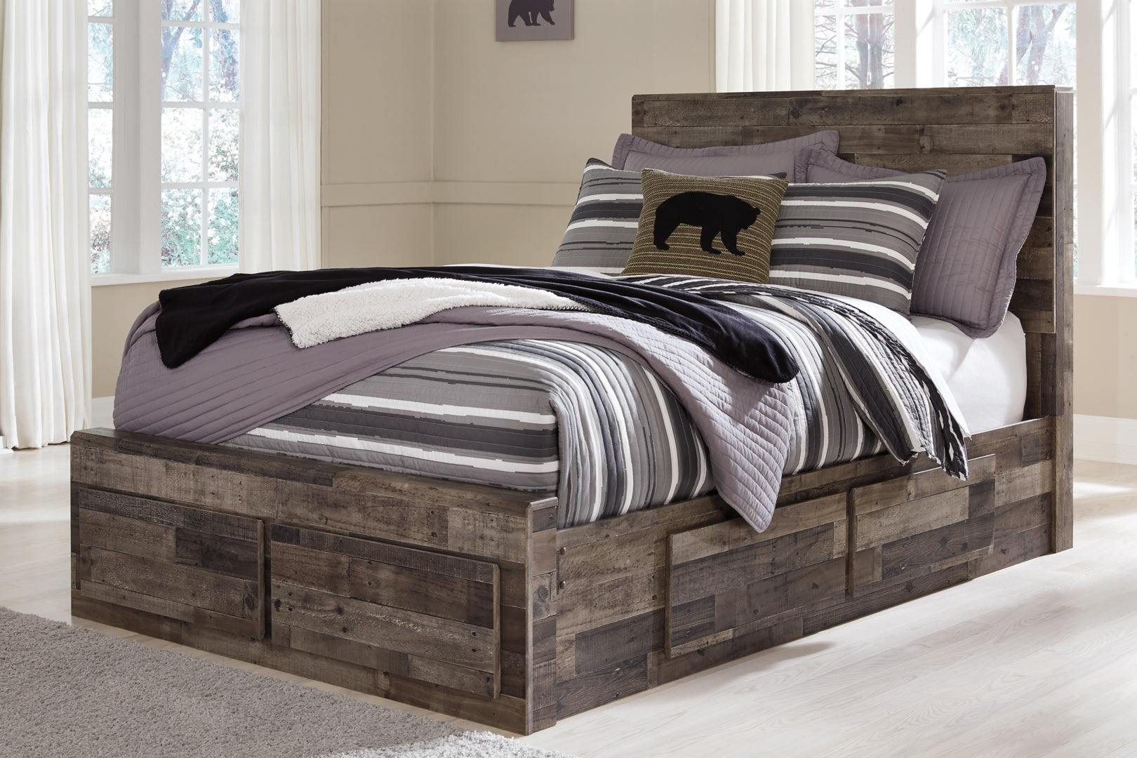 Derekson Modern Beauteous Look Bed