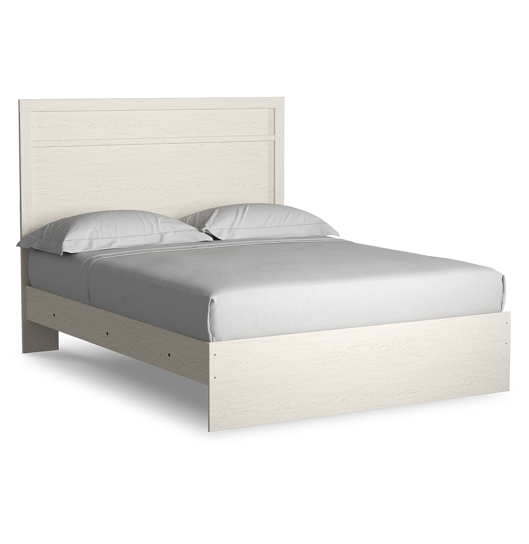 Stelsie Clean-Lined Look & Modern Attitude Panel Bed Queen