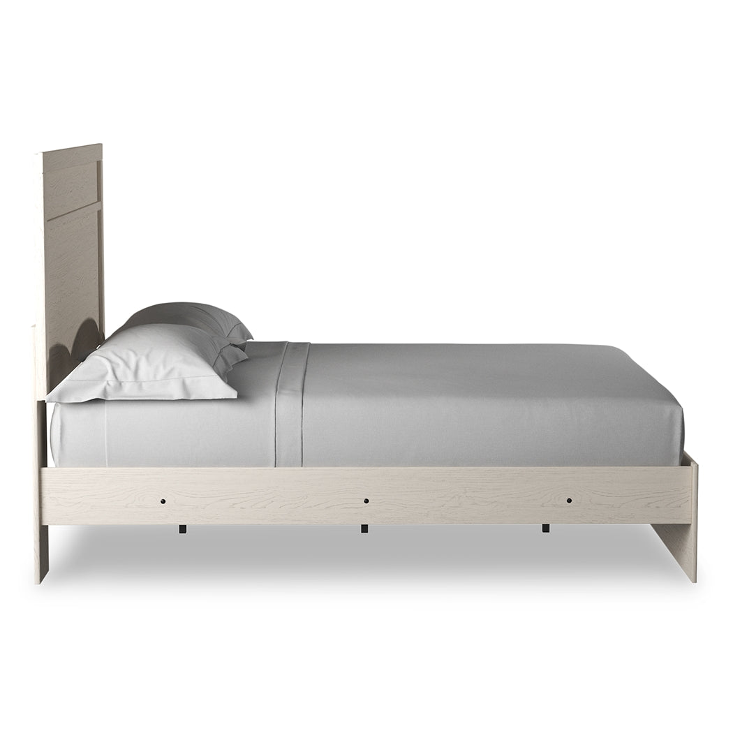 Stelsie Clean-Lined Look & Modern Attitude Panel Bed