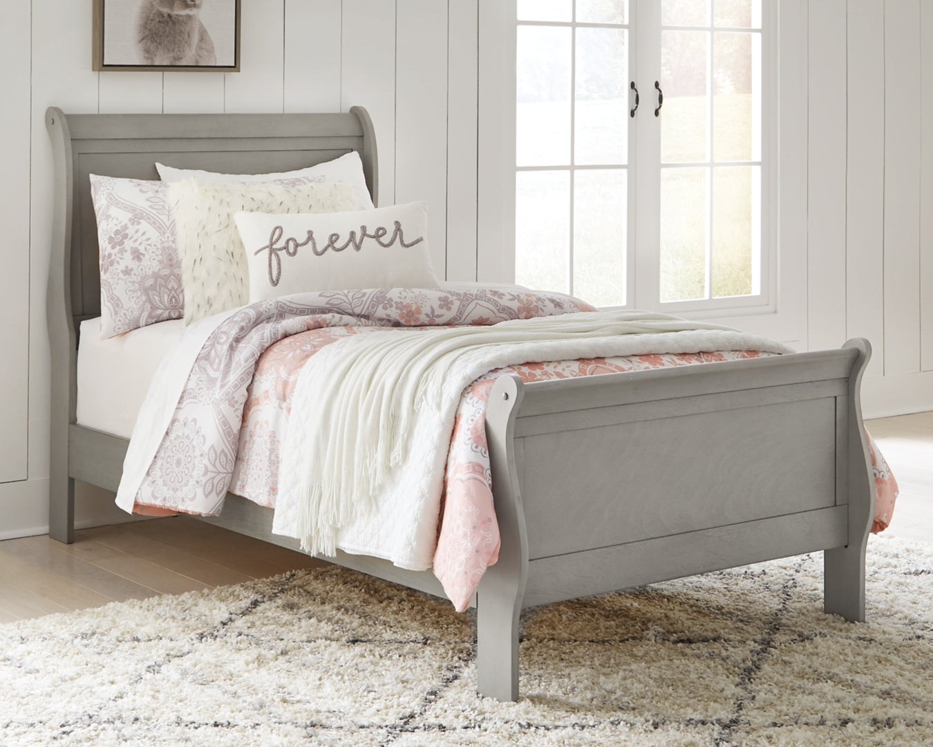 Kordasky Elegant Sleigh Bed