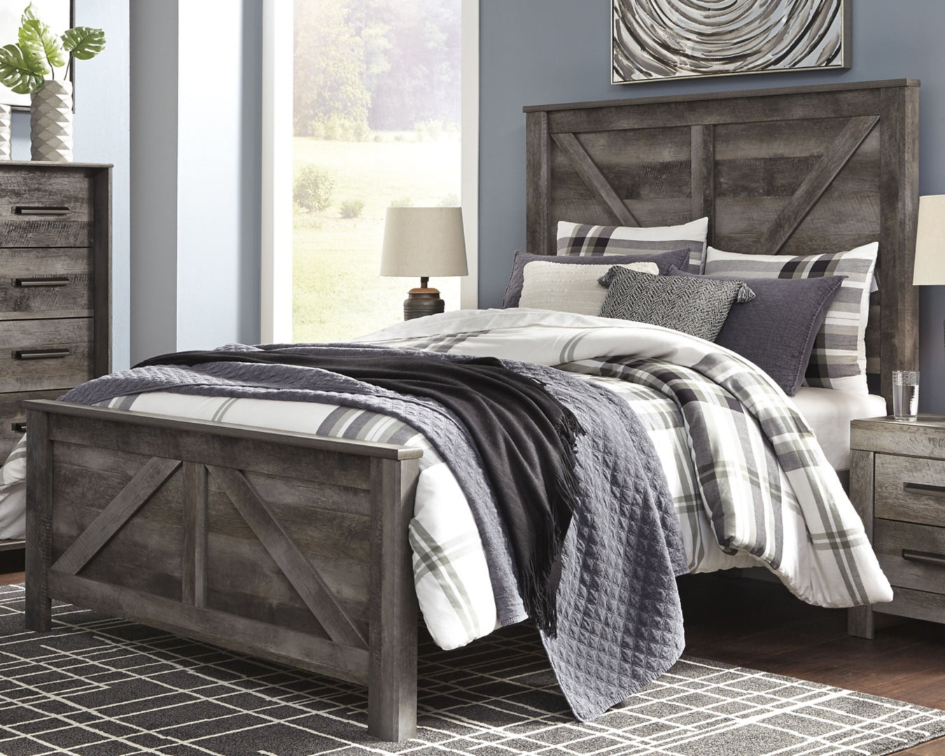 Wynnlow Modern Rustic Design Bed