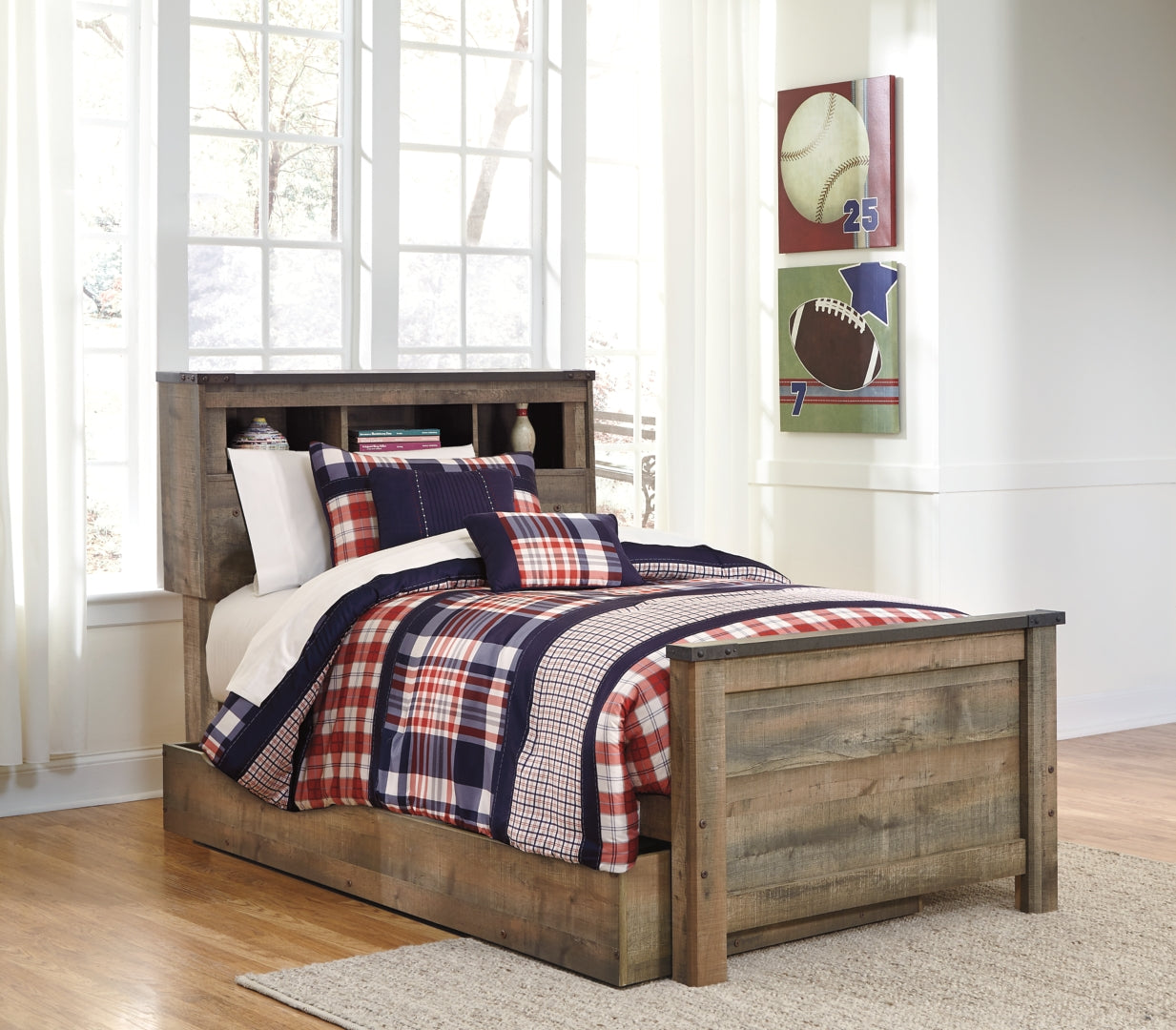 Trinell Rustic Finish Bed