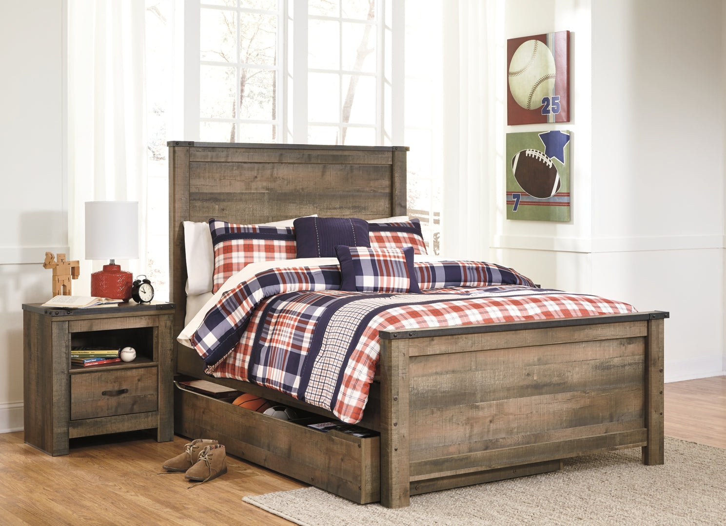 Trinell Rustic Finish Bed