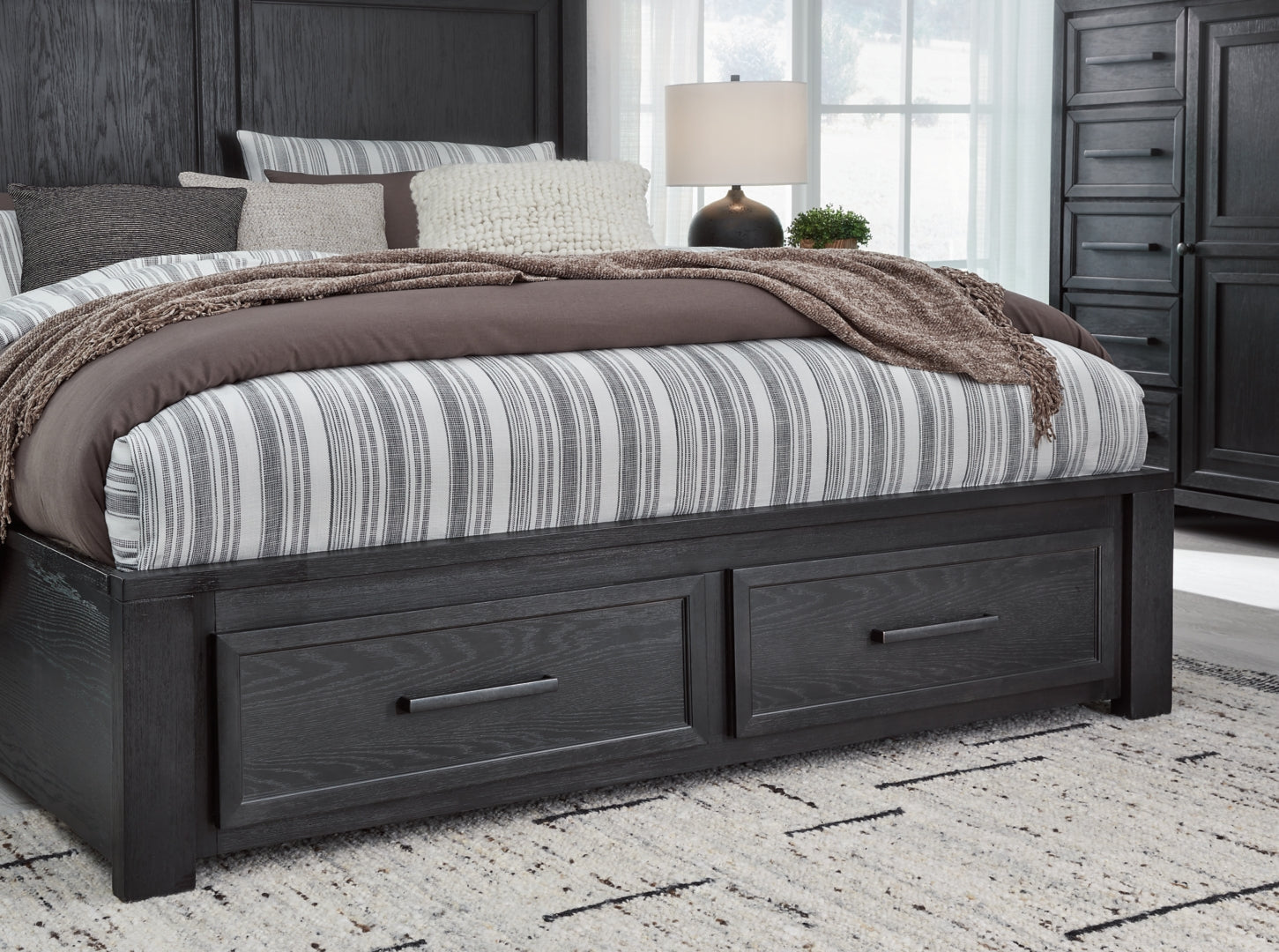 Foyland Casual Style Panel Storage Bed